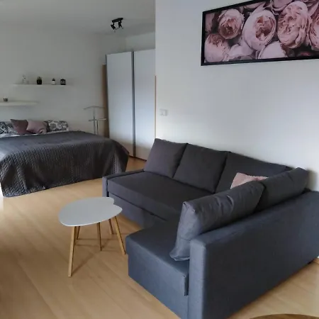Archa Apartment *